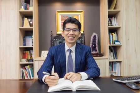 《遠見－蘇家宏律師》顧寶明原生女與再婚妻爆遺產爭議？律師蘇家宏：預立遺囑是義務