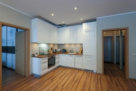 《地產王-蘇家宏律師》賭鬼姑欠債2000萬 阿嬤想賣房救女！律師喊母湯：賣了更慘