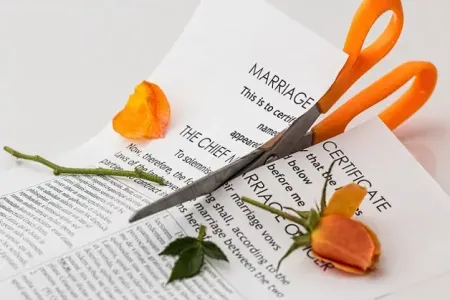 《經濟日報-蘇家宏律師》骨科名醫找「二個證人」，請妻子簽字離婚再去辦登記...忽略三要件，非但離婚不成還虧很大