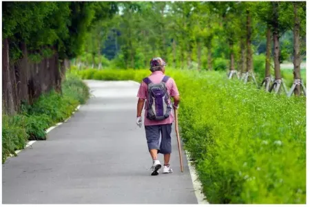 《經濟日報-蘇家宏律師》阿公疼長孫，立公證遺囑遺贈不動產，為何協辦地政士卻說「遺囑無效」？
