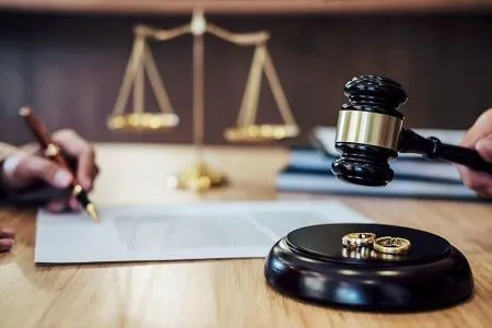 《經濟日報-蘇家宏律師》打官司真的只要討好法官就會贏嗎？律師揭五招不拍馬屁也能獲認同