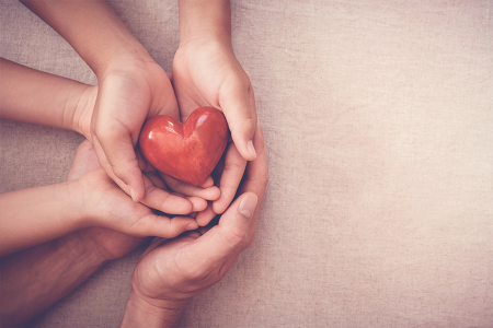 《基督教今日報-蘇家宏律師》新竹聖經學院首辦聖誕市集｜在地鄉親、校友好評收到聖誕「愛的禮物」